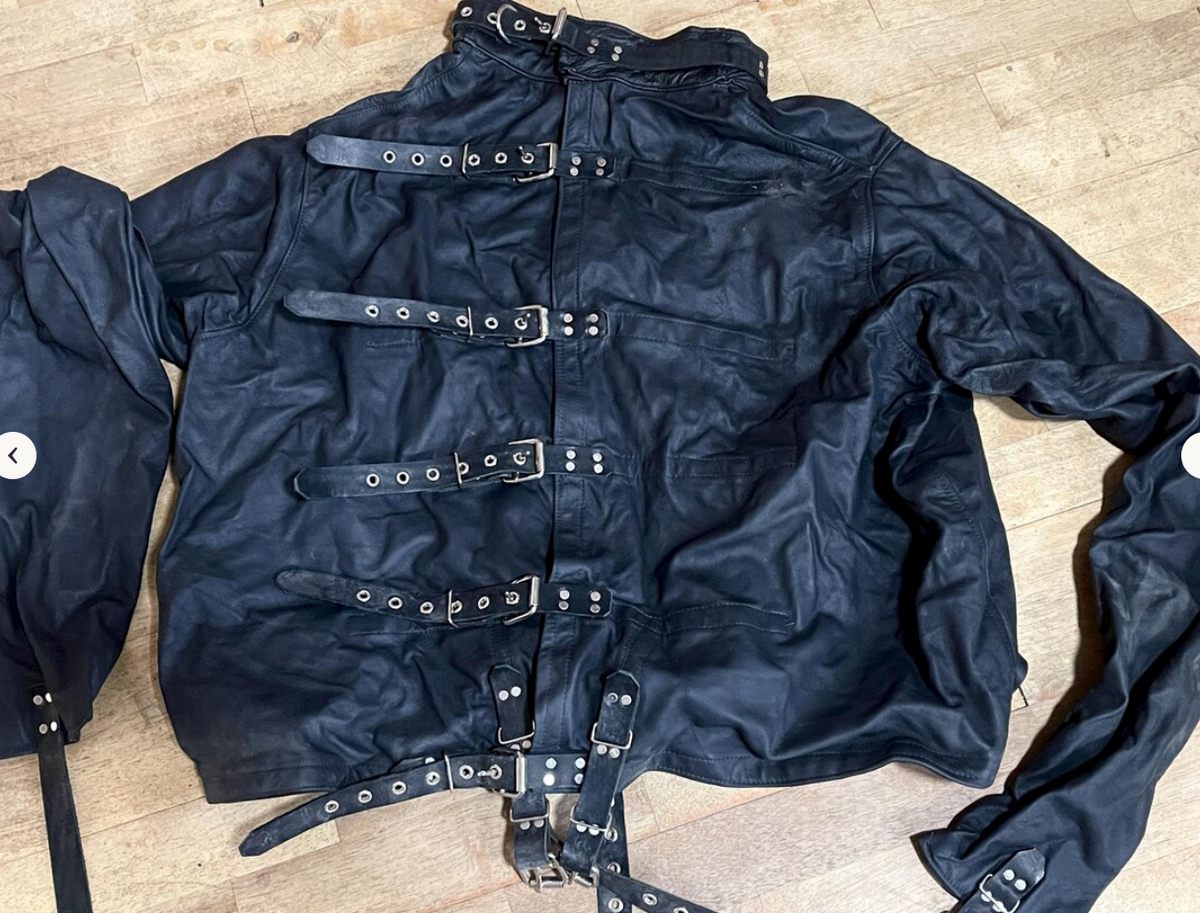 2XL- All leather straitjacket